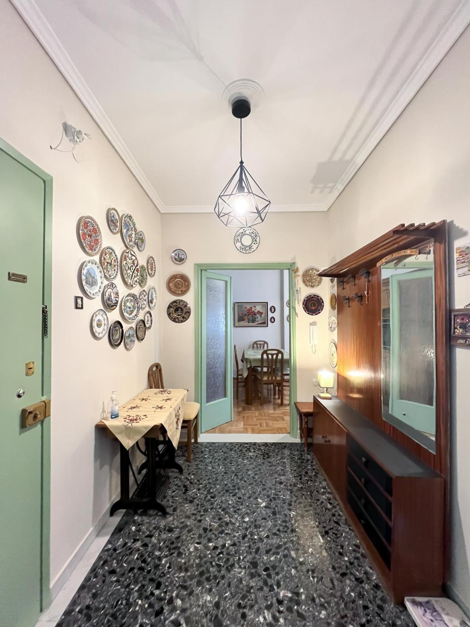 Sonia's Skg 3 Bedroom Family - Near Metro * Thessaloniki