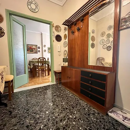 Sonia'S Skg 3 Bedroom Family Apartment - Near Metro Thessaloniki Exterior photo